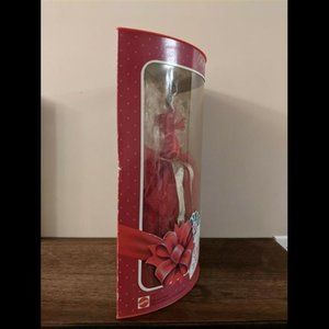 New In Box First Happy Holidays 1988 Blonde Barbie Doll Mattel NIB NRFB Original